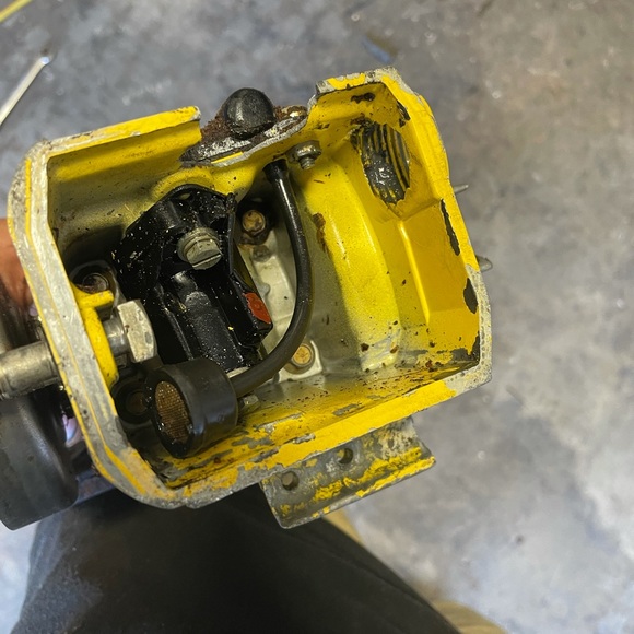 Parts for a old McCulloch chainsaw - Picture 7 of 7